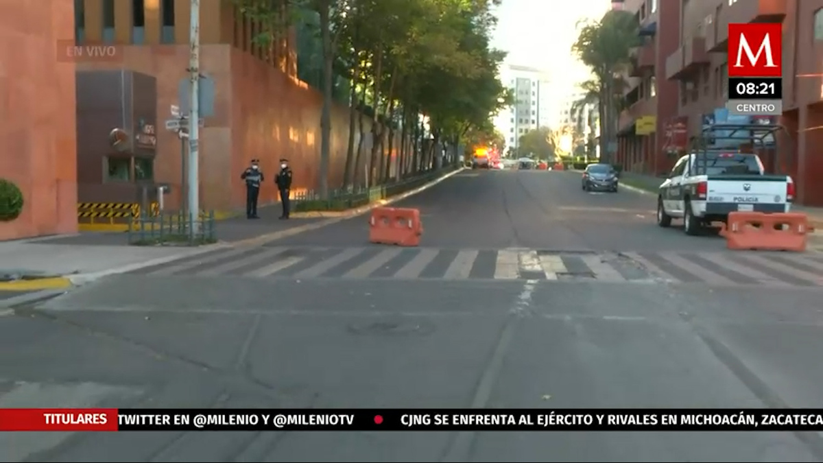 Desalojan varios inmuebles de Santa Fe, CdMx, por fuga de gas