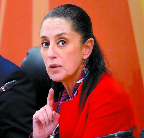 “Es falso que el cambio implique energía sucia, más bien, cie- rre la puerta a negocios sucios”, aseguró. CUARTOSCURO