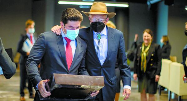 El gobernador sostuvo una charla con el embajador de los Estados Unidos en México, Ken Salazar, en Reynosa, Tamaulipas. Especial