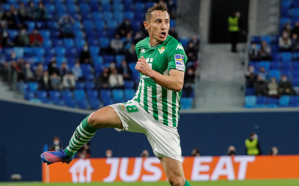 Gol de Guardado en el Zenit vs Betis de Europa League (EFE)