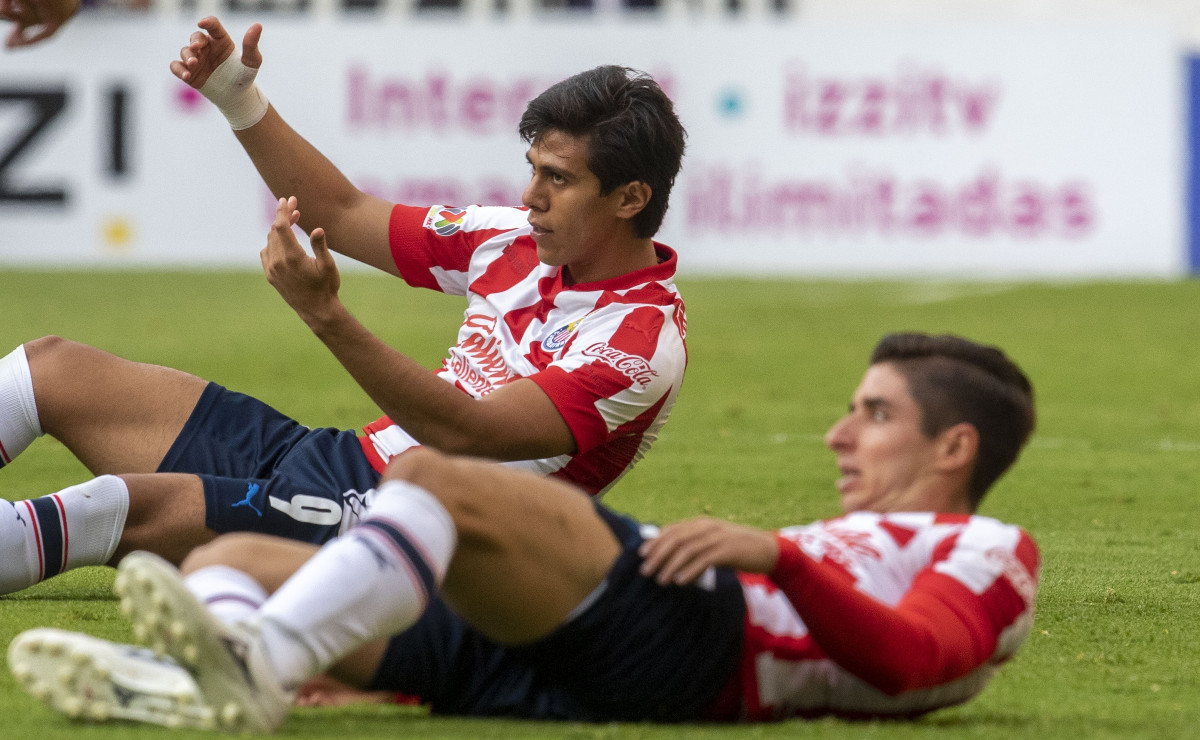 José Juan Macías no estaría en el Chivas vs León (Mexsport)