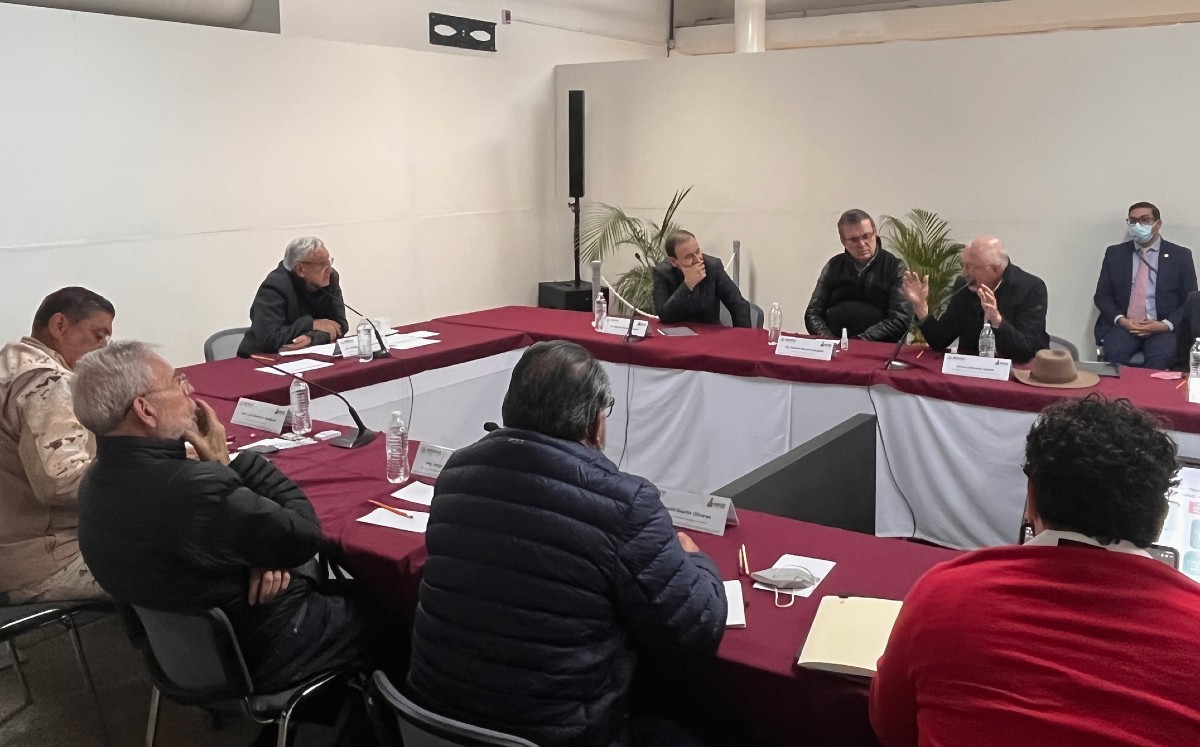 López Obrador estuvo acompañado por miembros de su gabinete y gobernadores. | Twitter