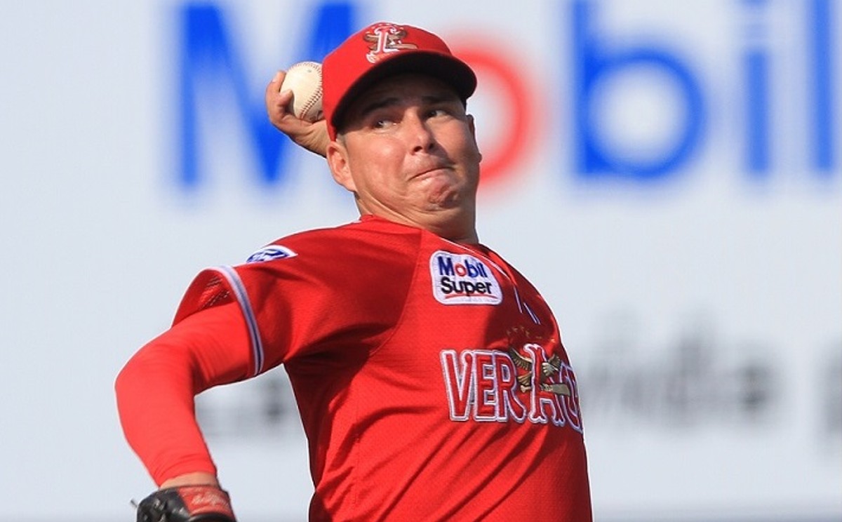 Tomás Solís reforzará el bullpen de los Tecolotes de Dos Laredos.