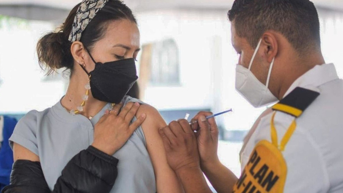 CdMx aplicará refuerzo contra covid a mayores de 18 años