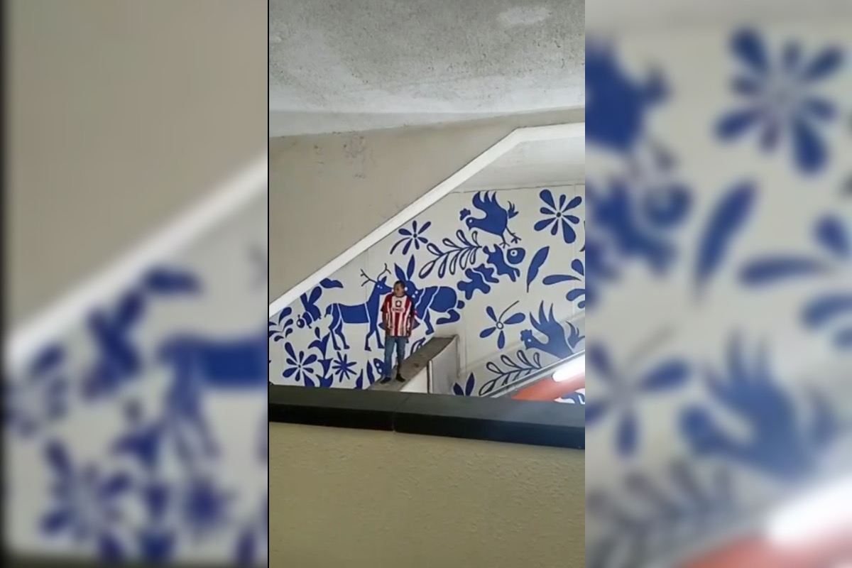 El hombre intentó saltar a las vías. (Especial)
