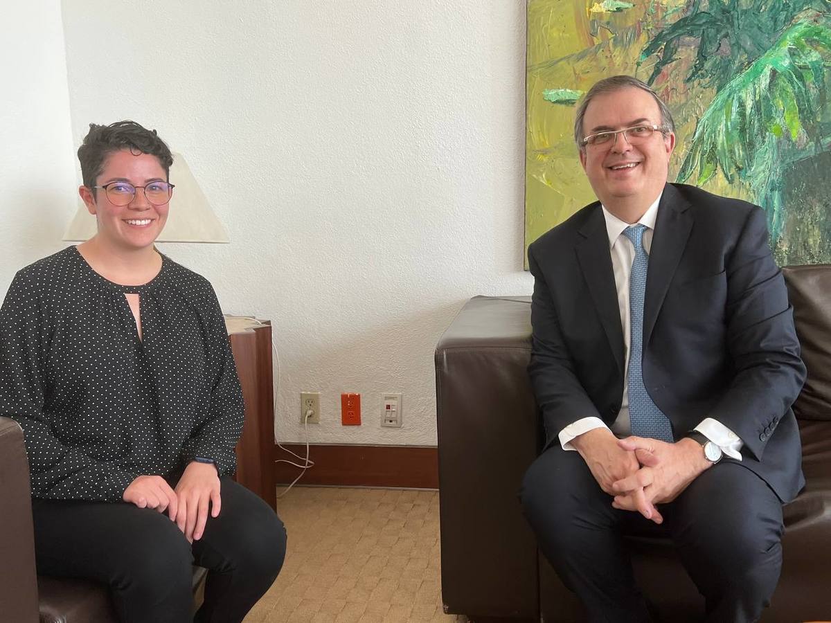Marcelo Ebrard y Paola Schietekat. (Tomada de @m_ebrard)