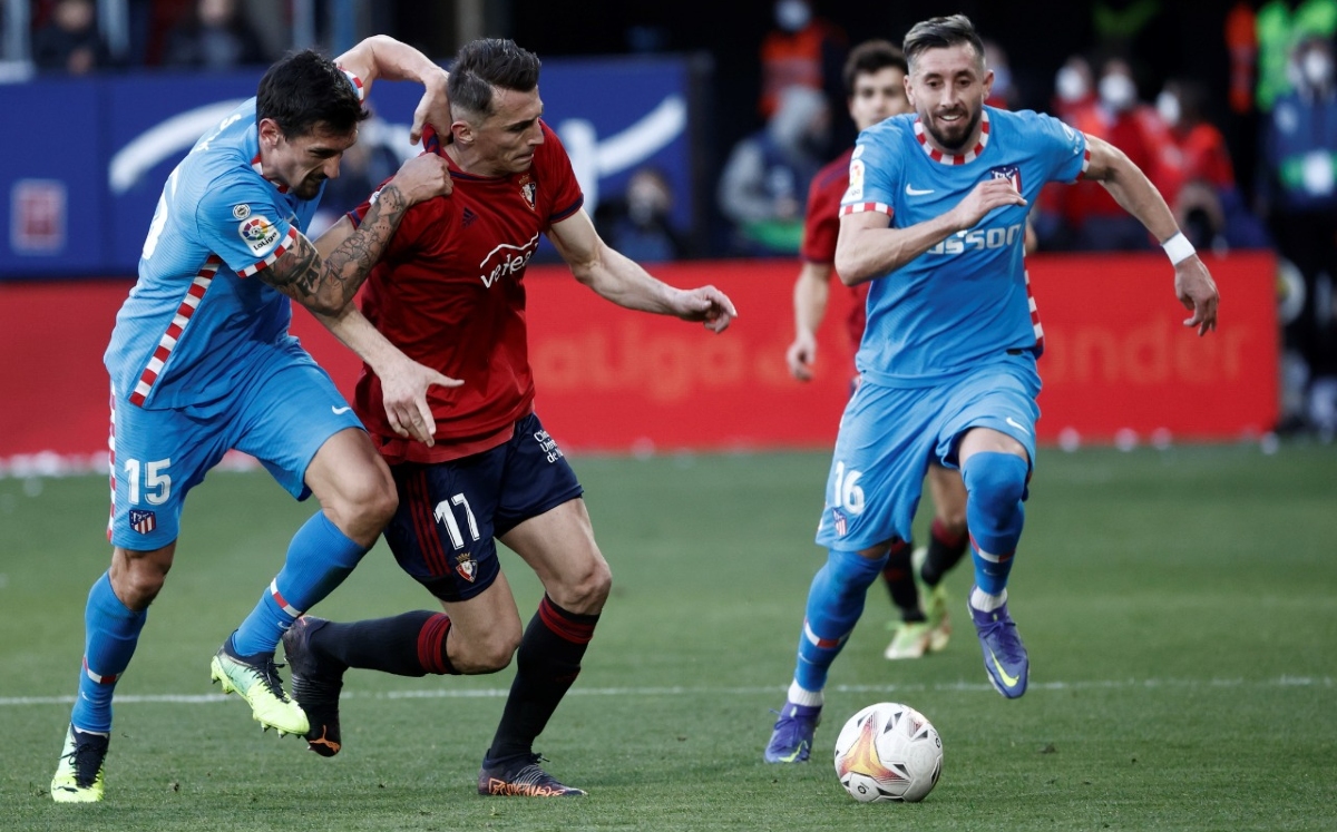 Con Héctor Herrera los 90 minutos, Atlético de Madrid saca tres puntos vitales ante Osasuna (EFE)