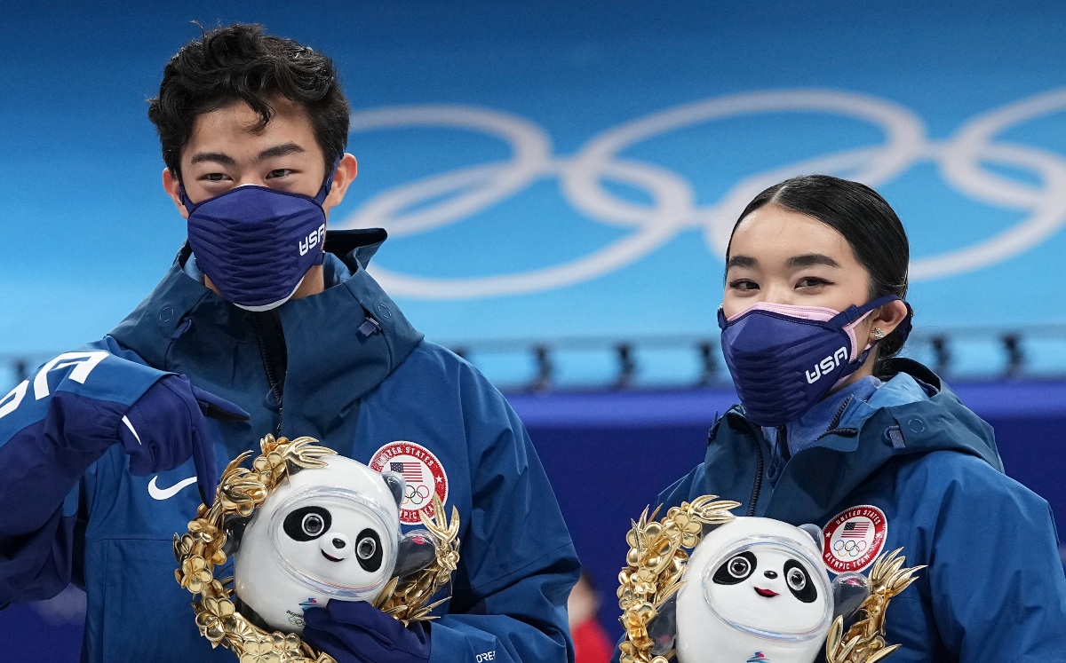 Patinadores estadunidenses recurren al TAS para recibir sus medallas en Beijing 2022 (AP)