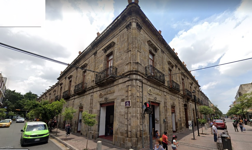 Guadalajara Casa Caballero más de 200 años decorando el centro Grupo