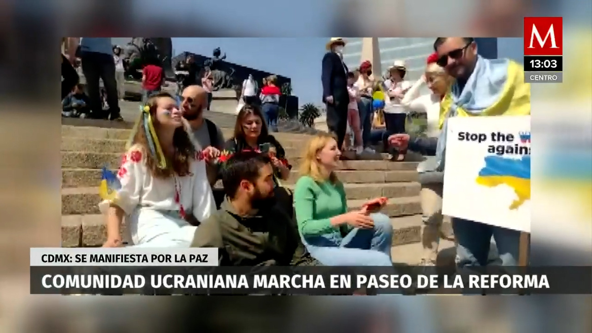 Comunidad ucraniana se manifiesta por la paz en Paseo de la Reforma