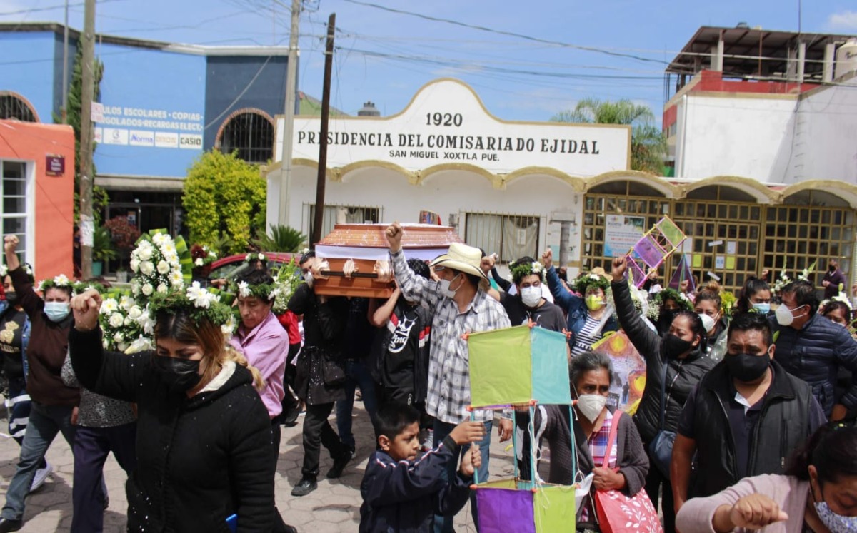 Seis policías de Xoxtla señalados por el asesinato de Carlos Portillo son liberados | Jesús Zavala