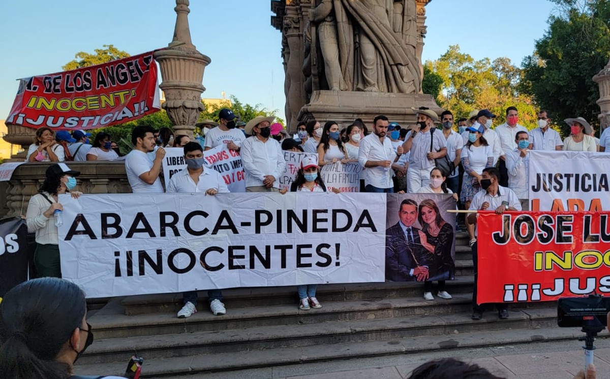 “¡Se ve se siente, Abarca es inocente!”, gritaban las consignas en el recorrido realizado en Iguala. | Rogelio Agustín