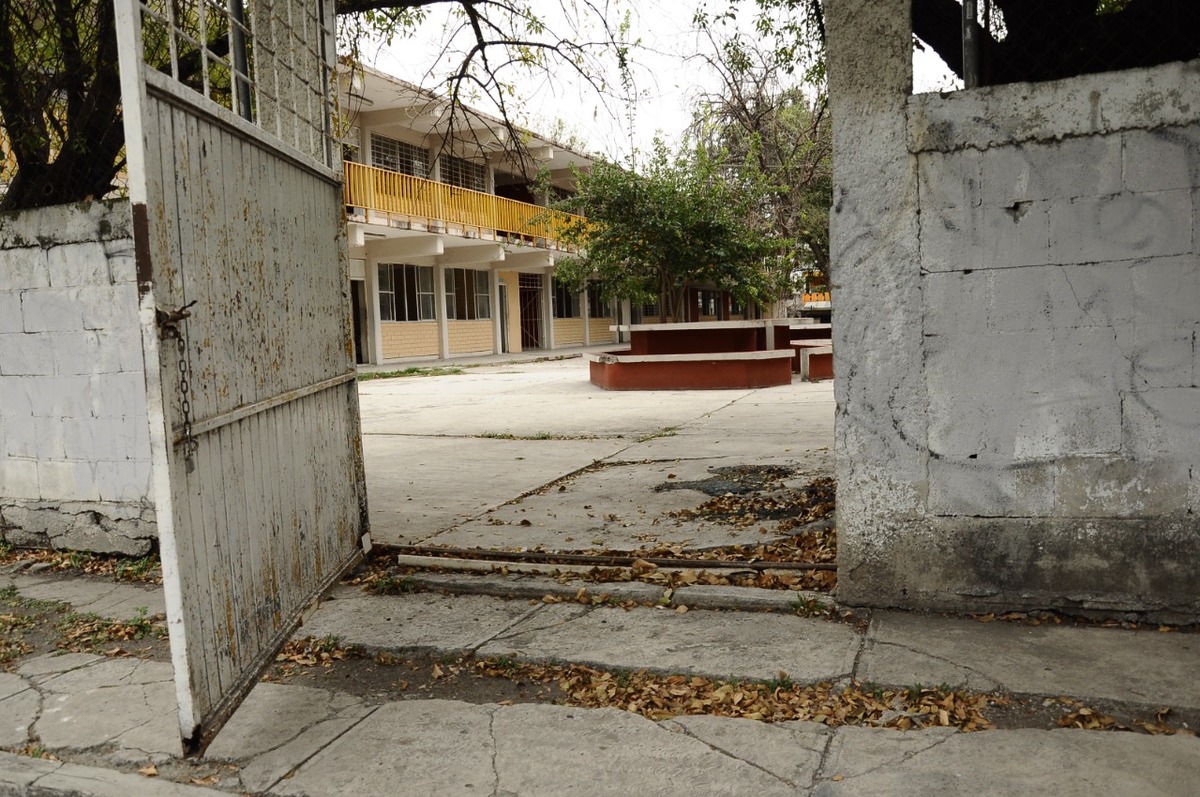En el oficio detallan las deficiencias con fotografías en las instituciones escolares. Foto: Raúl Palacios