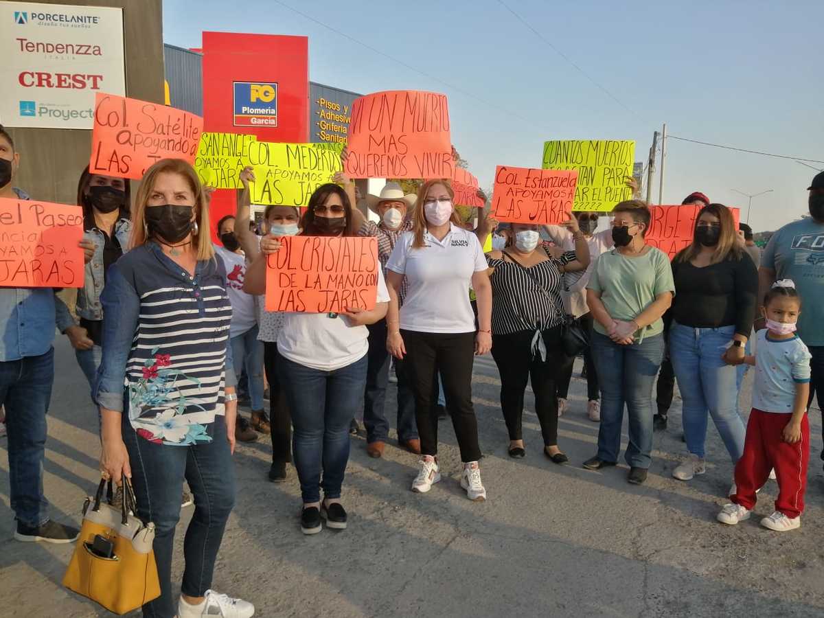 Habitantes del sur de Monterrey protestan para exigir puente peatonal. Foto: Miranda Arias