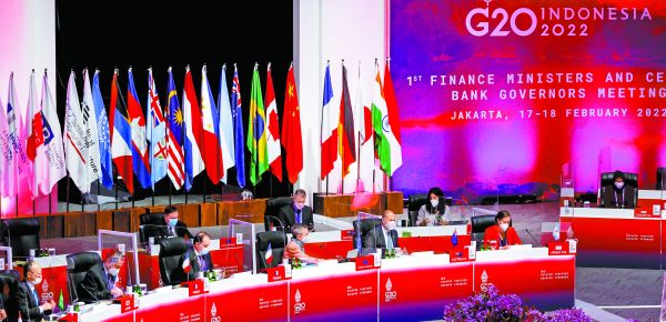 Ministros de Finanzas y representantes de bancos centrales se reunieron en una cumbre en Yakarta. Reuters