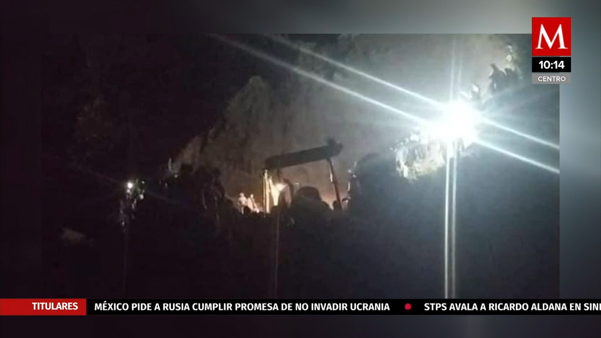 Dos niños murieron sepultados por alud de tierra en Veracruz