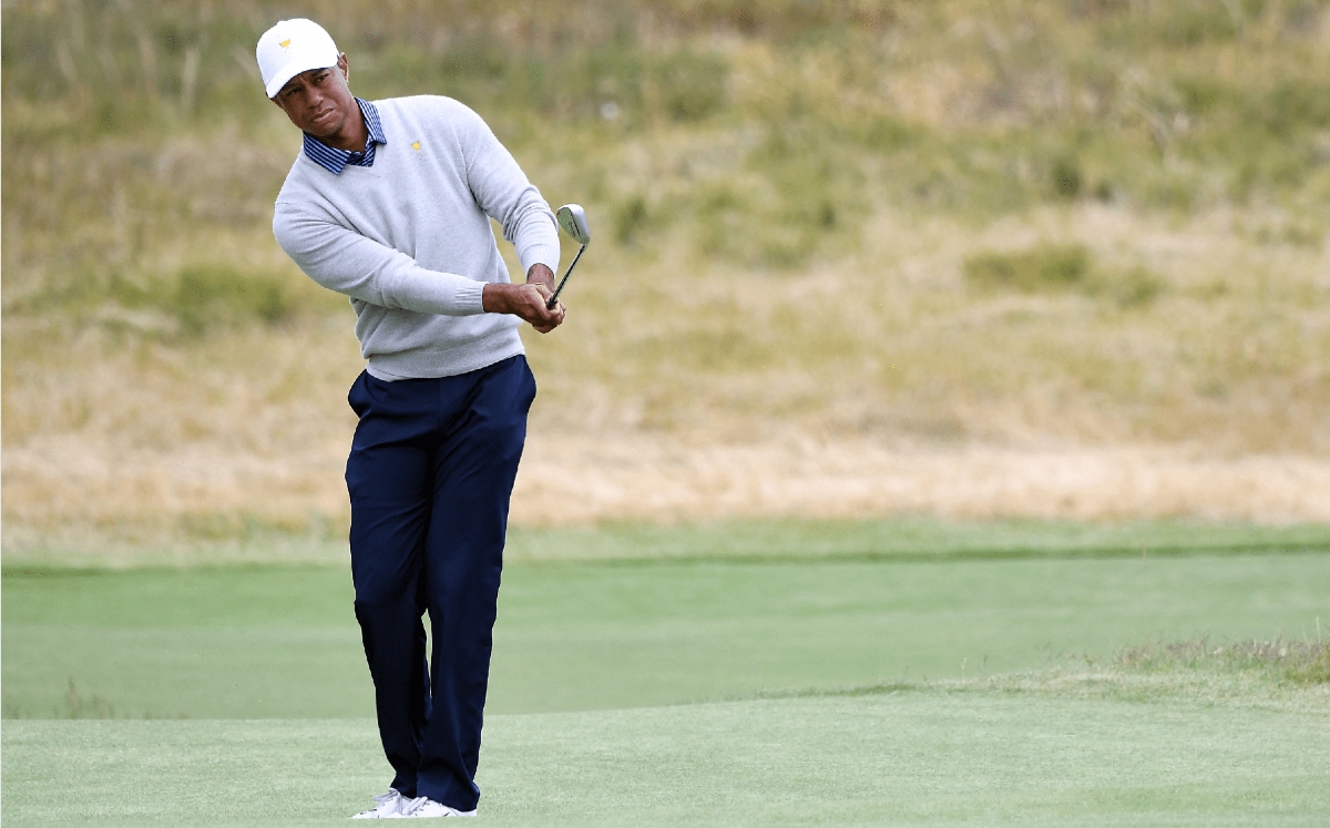 Tiger Woods y la cirugía que le permitió triunfar en el golf (AFP)