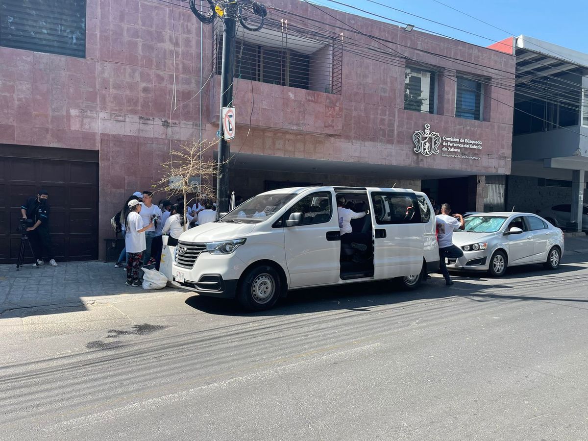 Brigadas de familiares llegan a Comisión de Búsqueda en Jalisco (Karla Victoria Rodríguez)