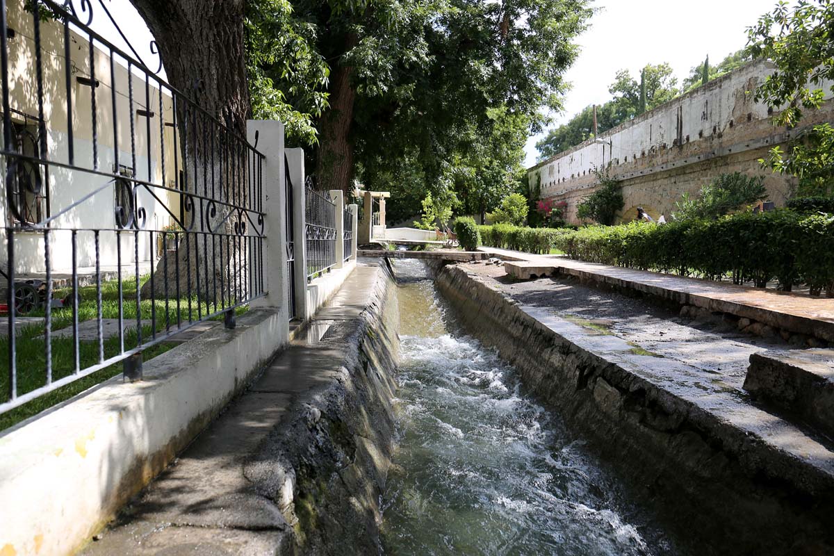 Canales en Parras de la Fuente. (Rolando Riestra)