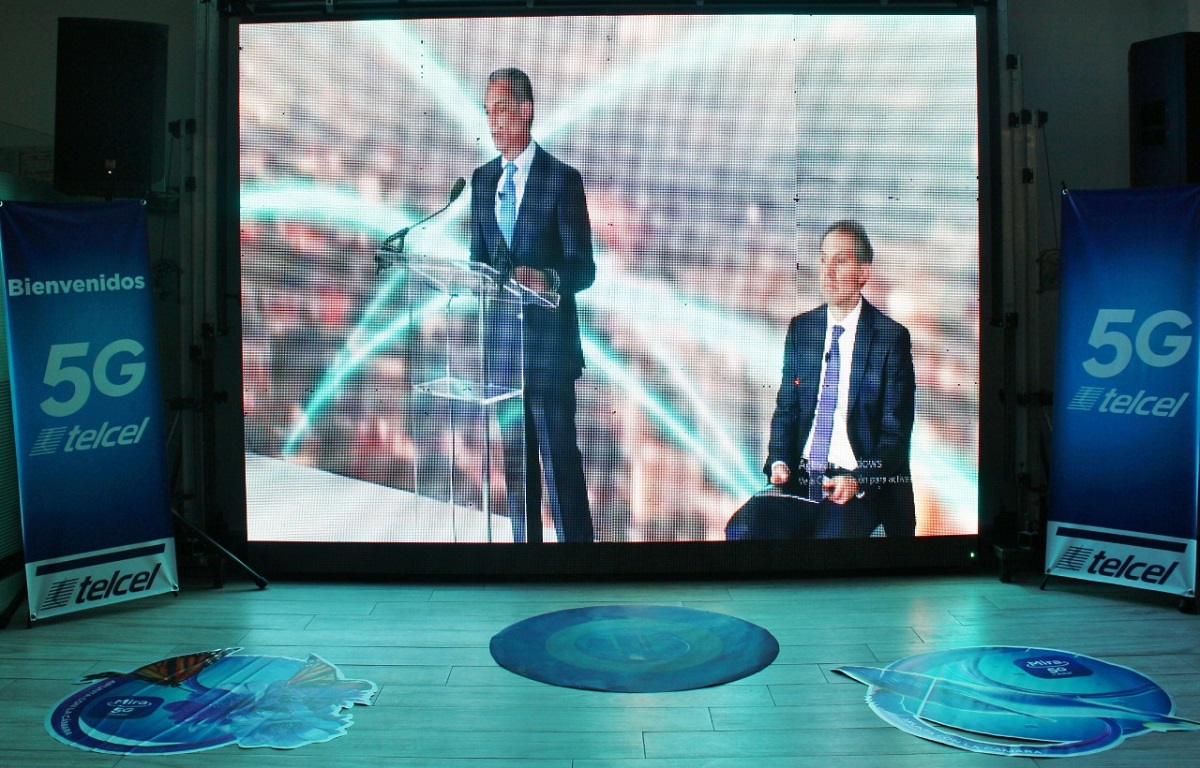 Carlos Slim Domit y Daniel Hajj en conferencia. (cortesía)