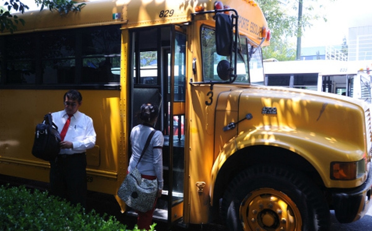 Transporte escolar espera regreso total de clases presenciales: Madero