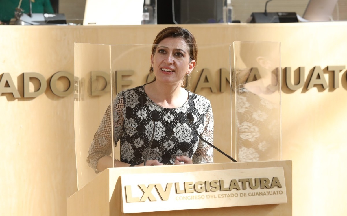 Cristina Márquez, diputada / Especial