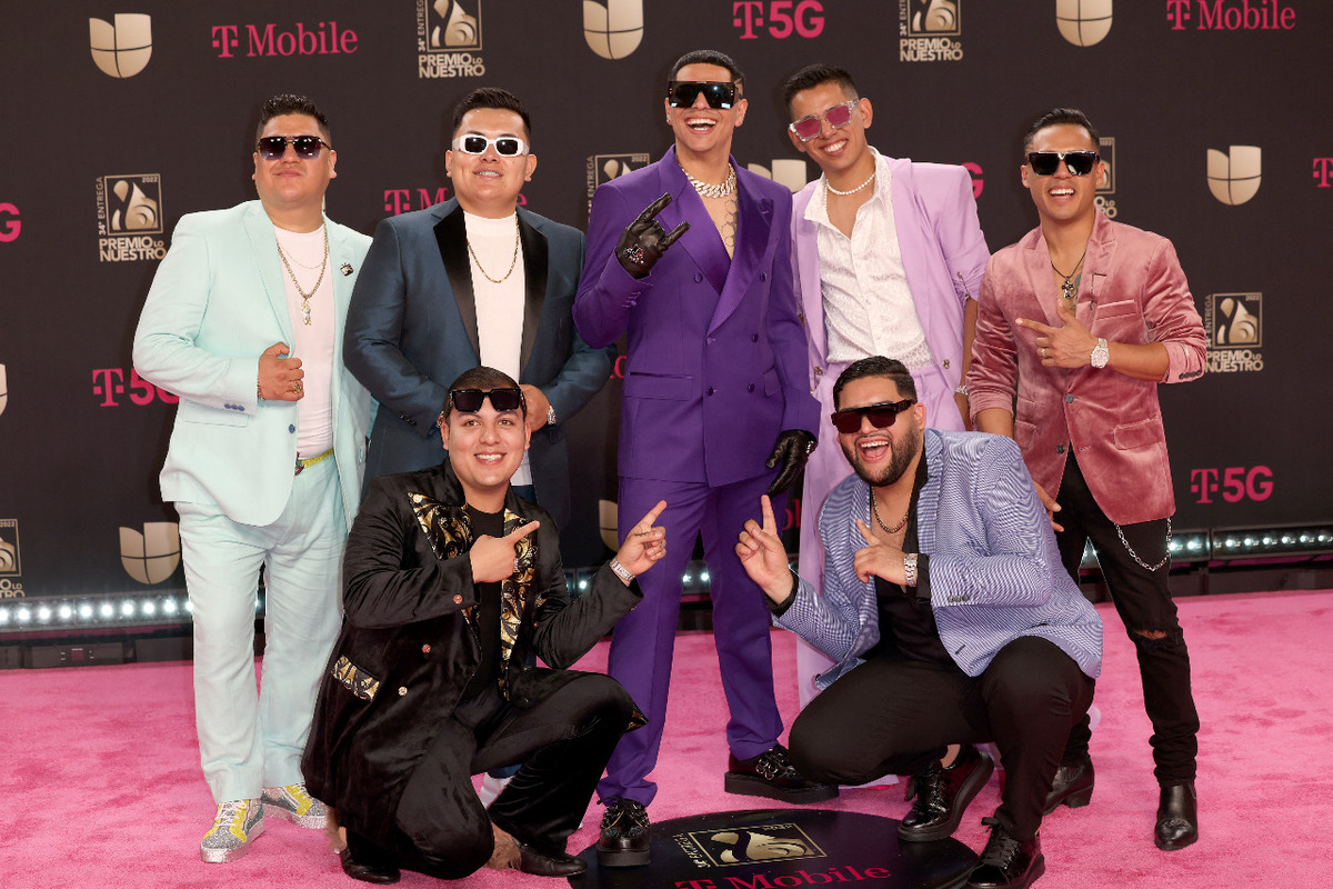 Grupo Firme en los Premios Lo Nuestro 2022