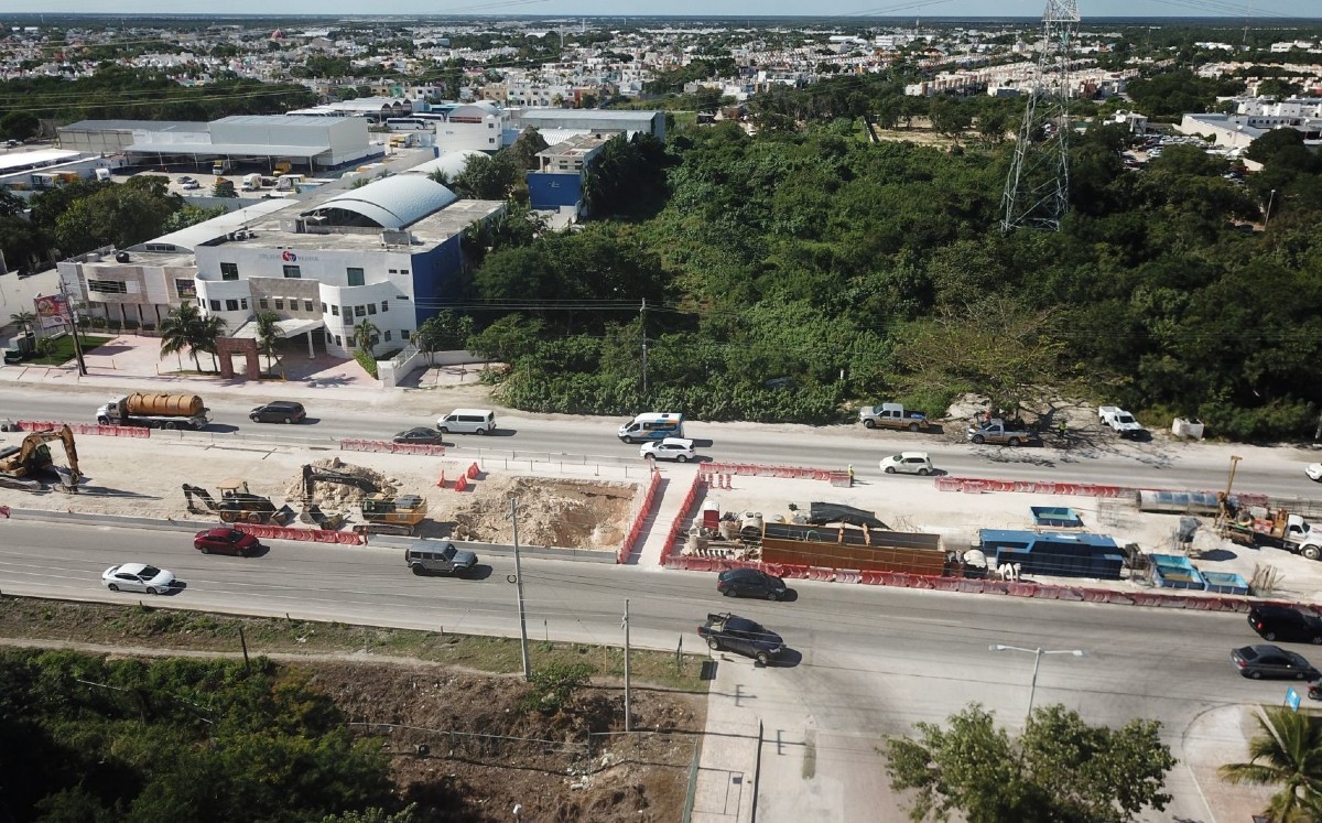 Obras del Tren Maya en la carretera federal Cancún- Playa del Carmen | Cuartoscuro
