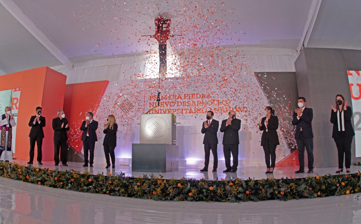Universidad Anáhuac coloca la primera piedra para centro educativo | Melanie Torres