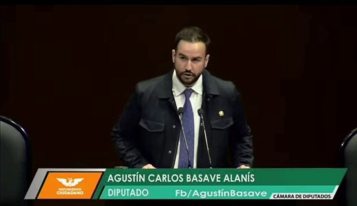 Agustín Basave denuncia fallas en la educación pública de México. Foto: Especial.