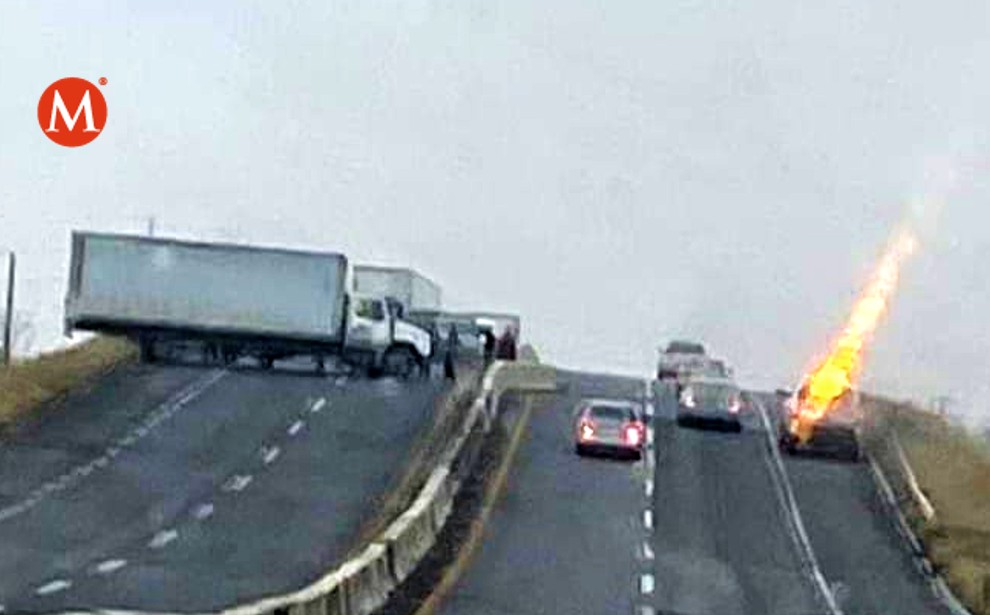 En Tamaulipas, reportan usuarios bloqueos en carretera Reynosa- Ribereña