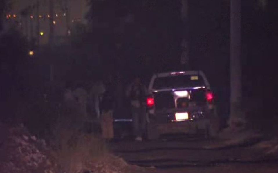 Abandonan cuerpo de hombre baleado en Juárez, Nuevo León. Foto: Mayte Villasana.