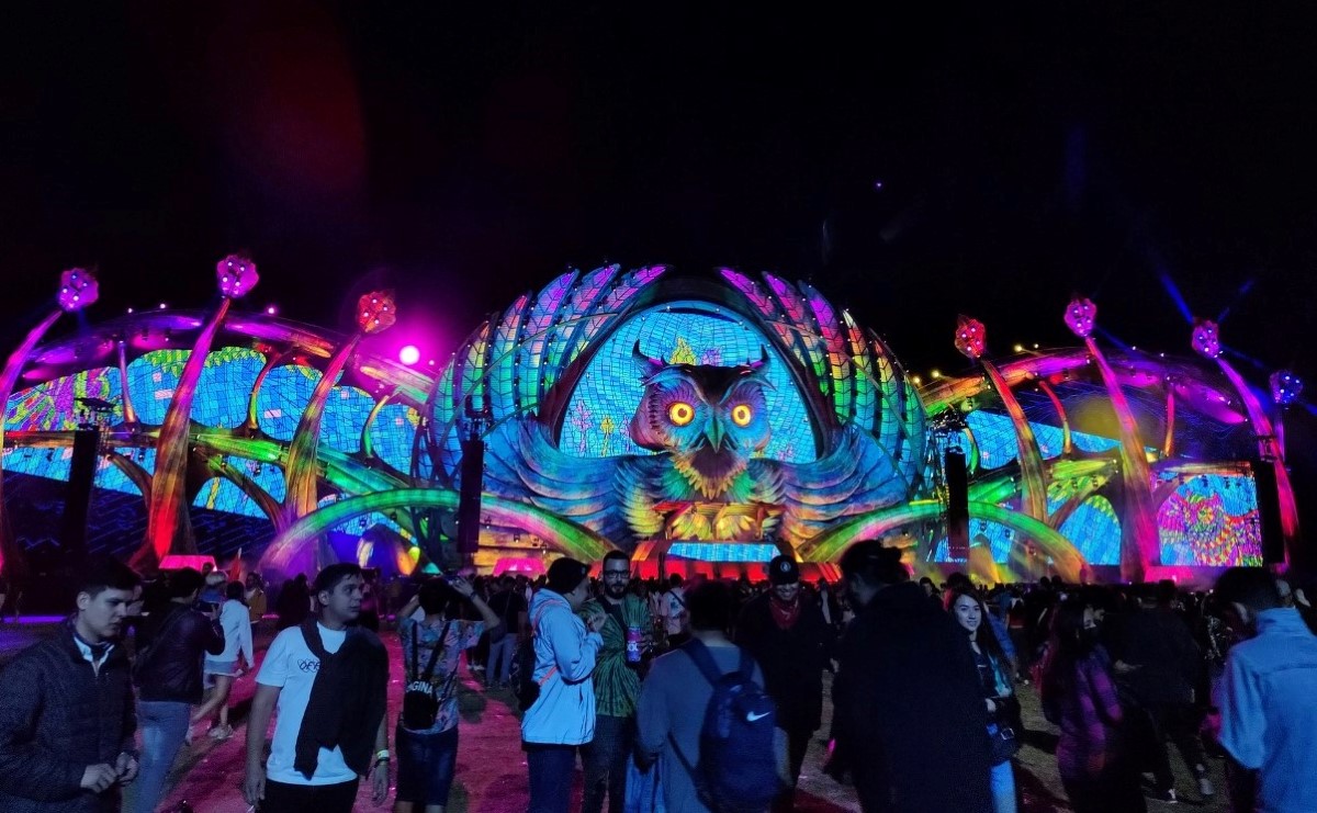 El hombre fue detenido en uno de los accesos del festival EDC. |Twitter @RamsesOak