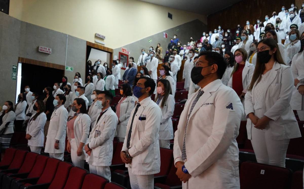 IMSS Guanajuato actualmente cuenta con 949 médicos residentes.-