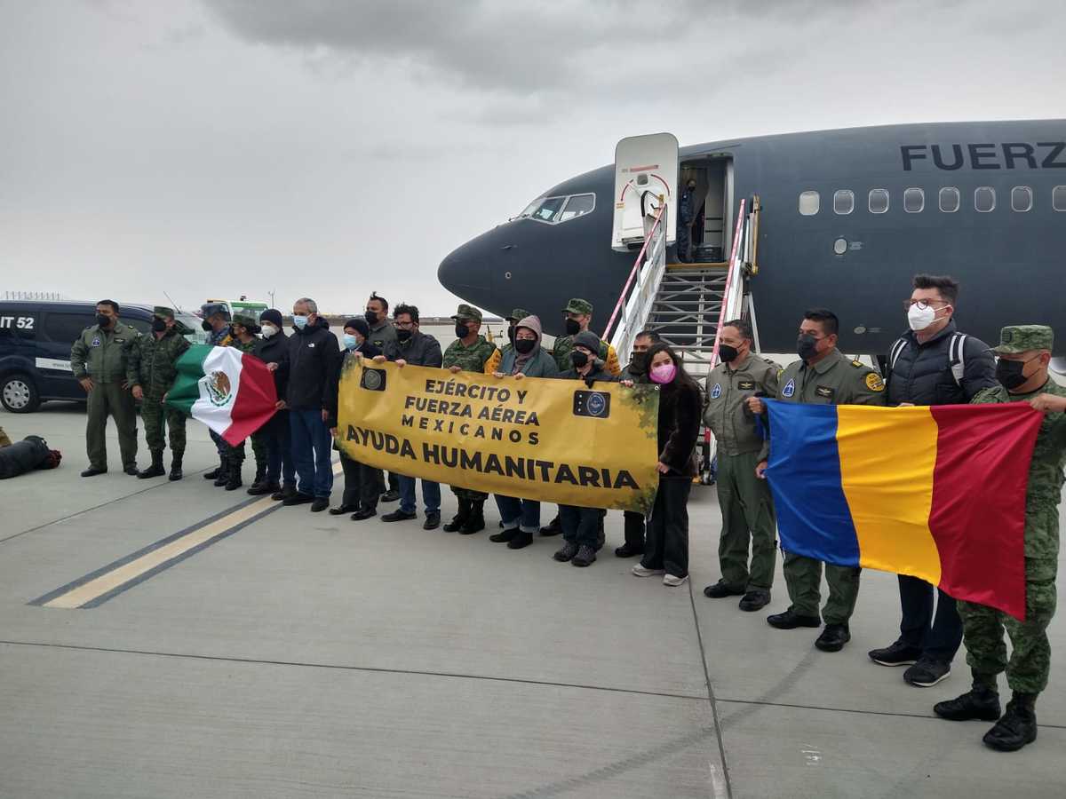 El Boeing 737-800 aterrizó en Bucarest procedente de Shannon, Irlanda. | Adyr Corral