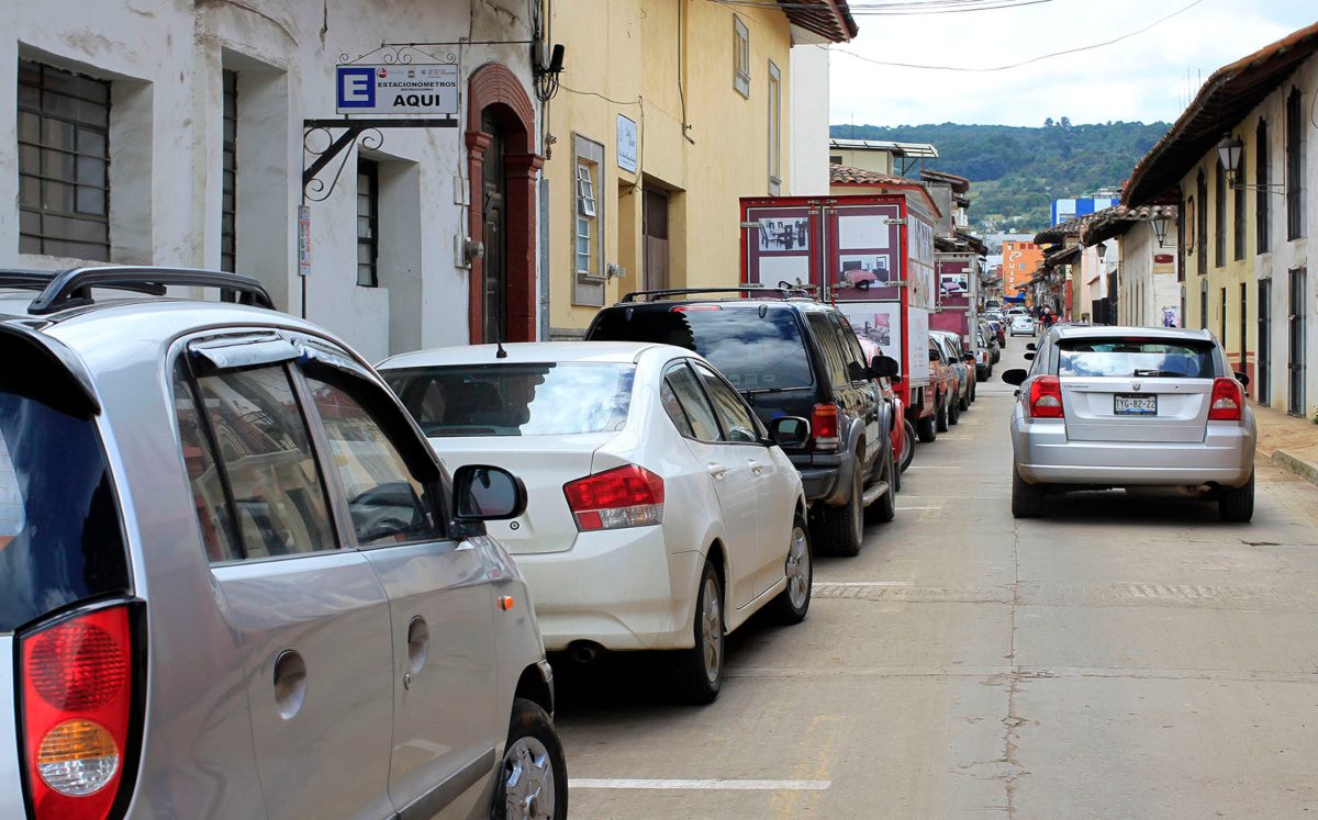 Parquímetros buscan recuperar espacios; hay en 6 municipios poblanos | Andrés Lobato
