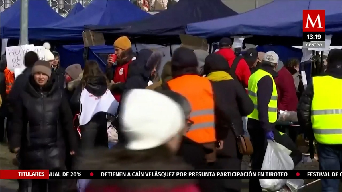 Entregan alimentos a refugiados de Ucrania en campamento de Polonia