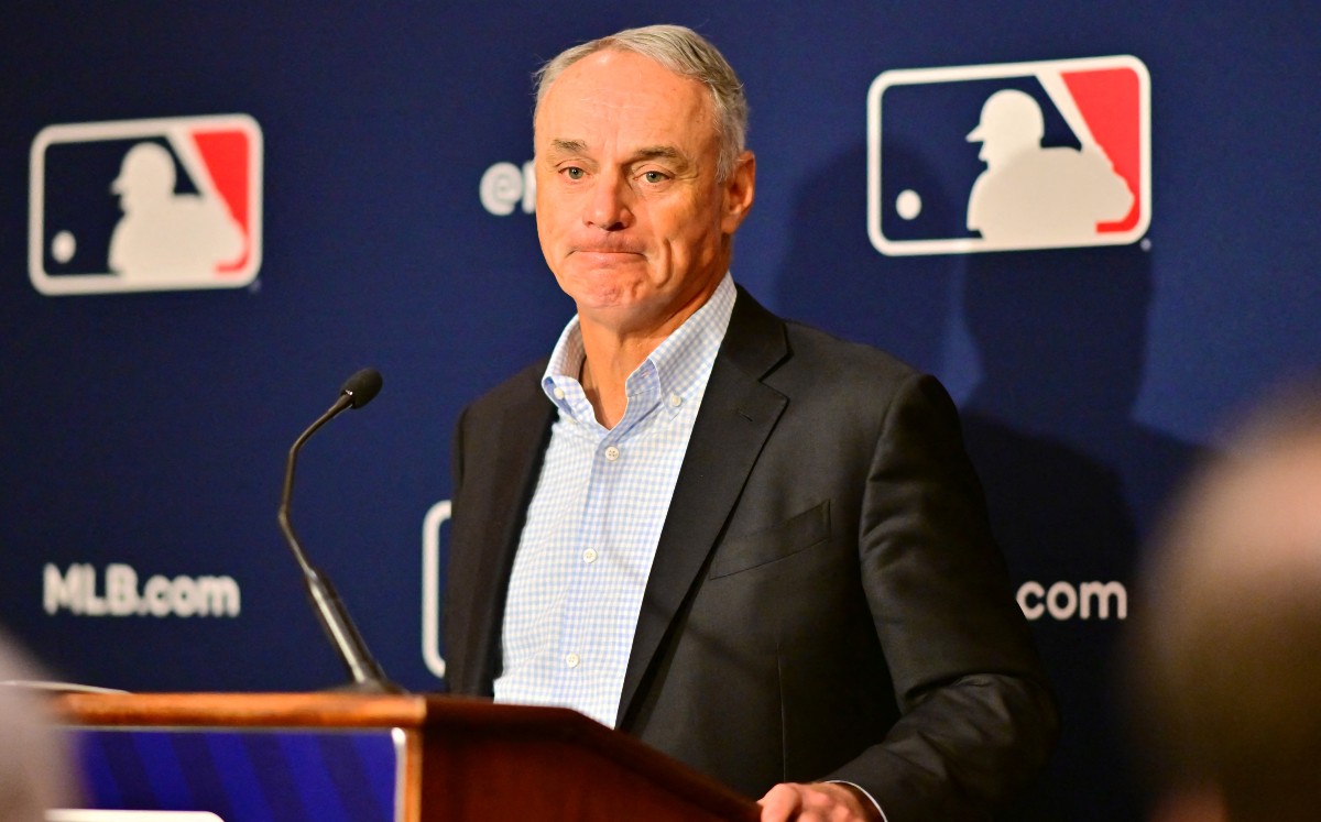 Rob Manfred confirma que se cancela primera semana de MLB (AFP)