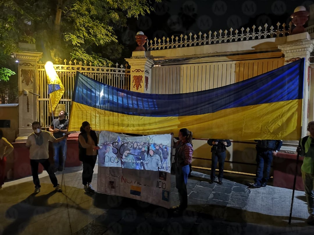 La comunidad ucraniana pide un alto a la violencia | Jorge Becerril
