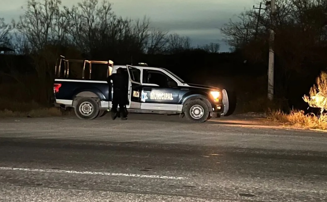 Hallan dos cuerpos rumbo a la carretera a Colombia