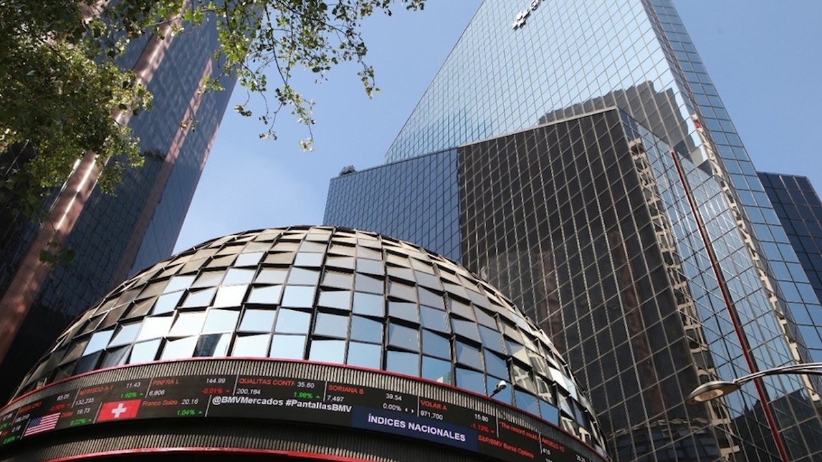 Suspende BMV a firmas rusas TCS Group, Lukoil y Gazprom