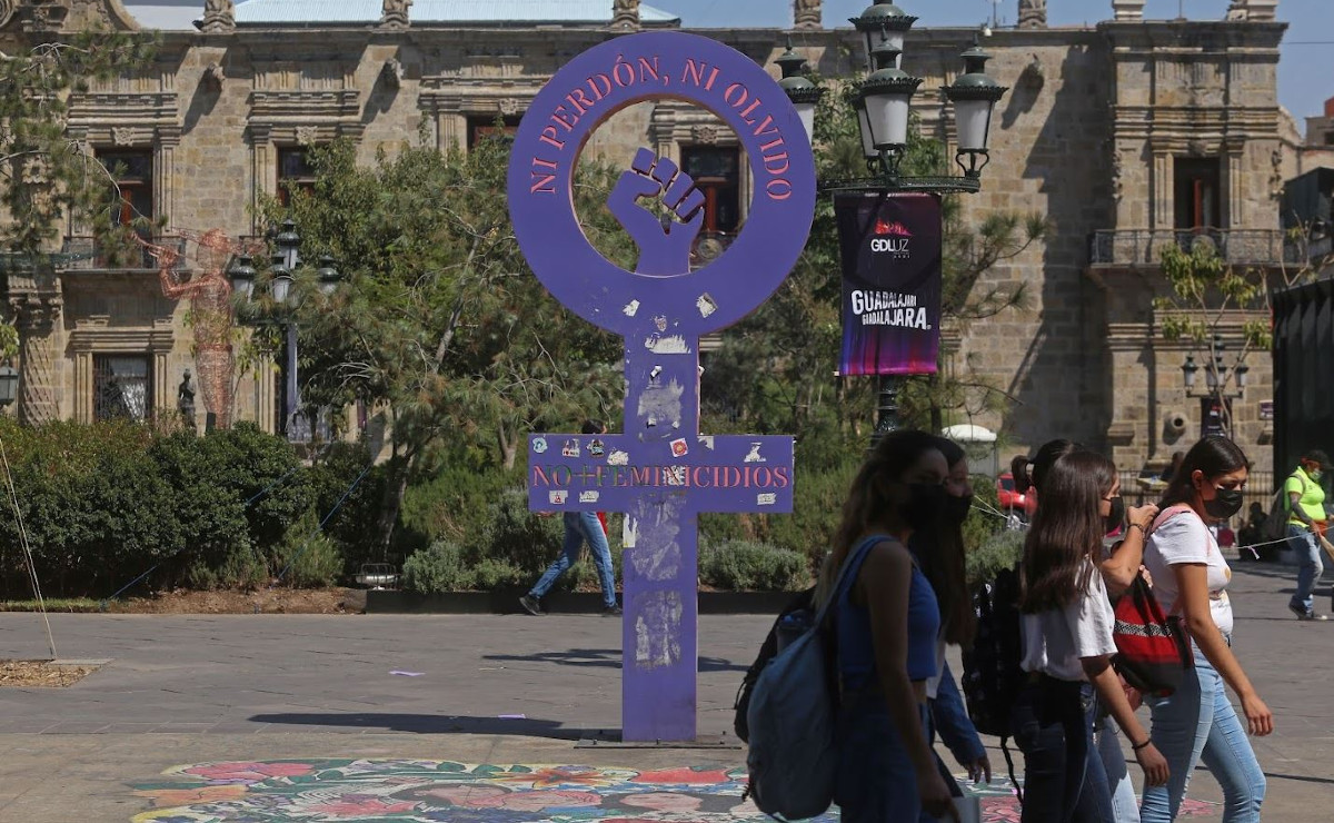 Antimonumenta contra feminicidios en Jalisco (Fernando Carranza)