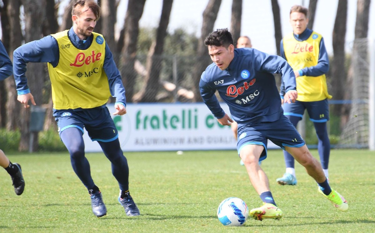 'Chucky' Lozano vuelve a la convocatoria con el Napoli tras un mes fuera por lesión (Twitter: @sscnapoliES)
