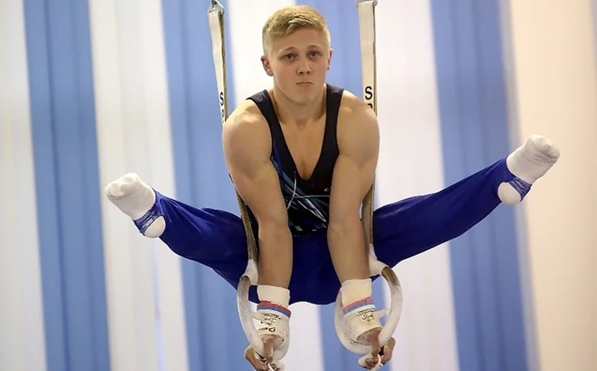 Abren proceso disciplinario a gimnasta Iván Kuliak que mostró su apoyo a Rusia (sportgymrus.ru)