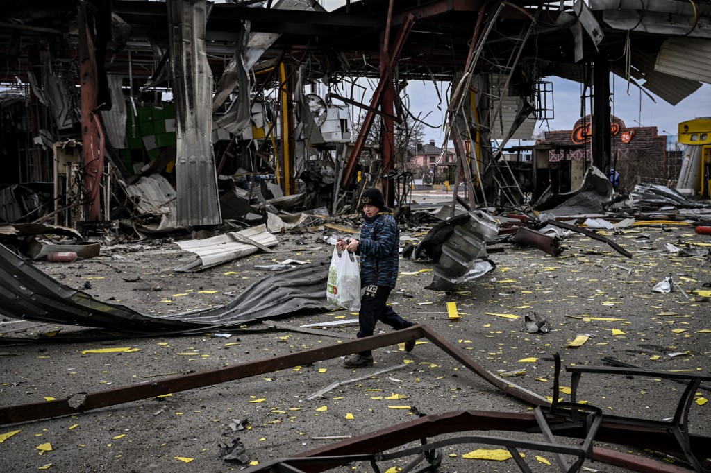 La guerra en Ucrania ha dejado parte de la infraestructura destruida. (AFP)