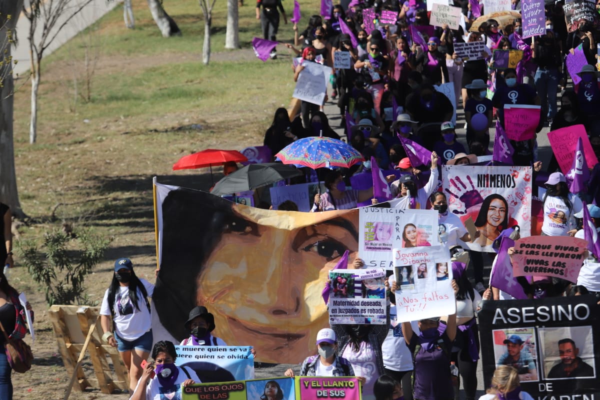 Marcha feminista en La Laguna por el 8 de marzo del 2022 | Milenio