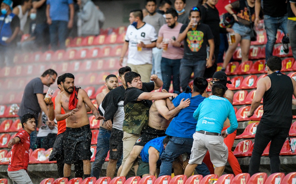 Esto es lo que sabemos de la riña en el Querétaro vs Atlas (AP)