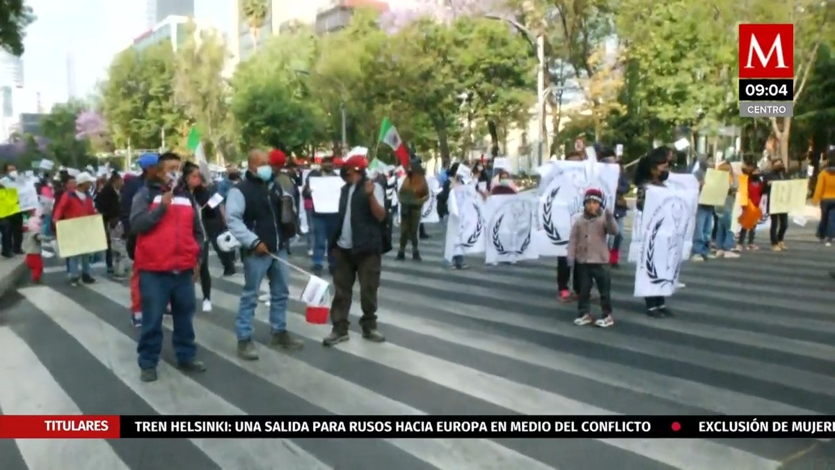 Familiares de internos de diferentes penales bloquean reforma