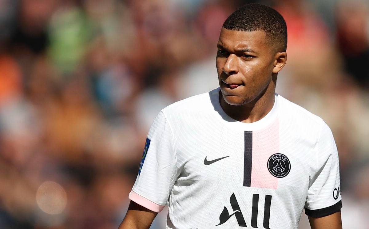 Kylian Mbappé es duda para jugar contra Real Madrid en Champions por lesión