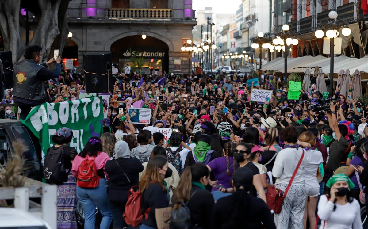 Mujeres manifestantes en Puebla | Agencia Enfoque